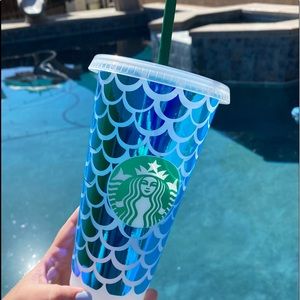 Holographic Mermaid Starbucks Cup! 🎉🧜🏼‍♀️